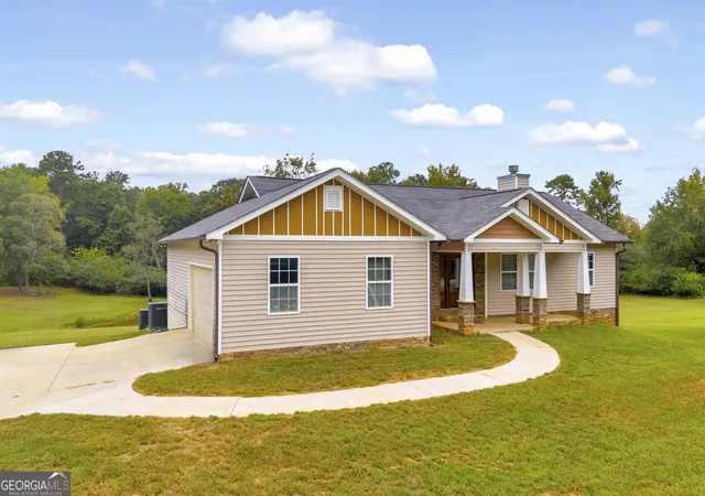 Homes for sale in Maysville, GA | 2810 Hwy 98, Maysville, GA 30558 | MLS# 10718617