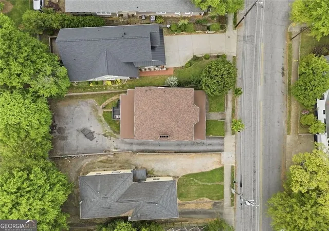 Photo 2 of Sale Pending at 1008 State St NW, Atlanta, GA 30318 | MLS# 10729629 | Listing updated on 2026-08-01