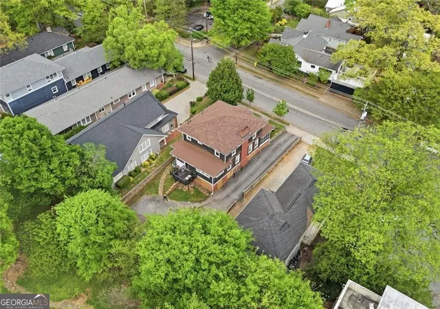 Photo 3 of Sale Pending at 1008 State St NW, Atlanta, GA 30318 | MLS# 10729629 | Listing updated on 2026-08-01