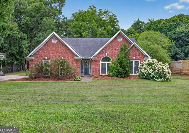 2nd image of 841 Hwy 82, Winder, GA 30680 | MLS# 10800775