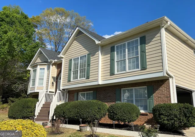 Photo 3 of Single family home for sale at 1625 Huntington Hl Tr, Buford, GA 30519 | MLS# 10735005 | Listing updated on 2026-08-16