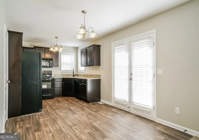 Photo 4 of Single family home for sale at 9450 Pebble Crk Ct, Villa Rica, GA 30180 | MLS# 10757184 | Listing updated on 2026-10-22