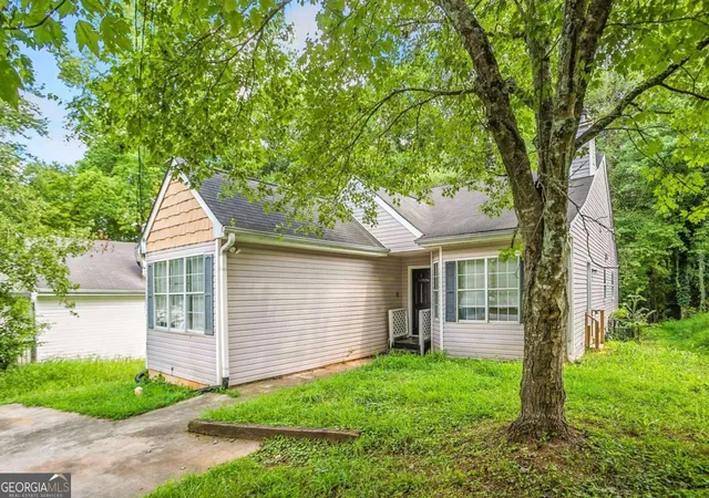 Photo 3 of Single family home for sale at 629 Sandys Ln Se, Atlanta, GA 30354 | MLS# 10575115 | Listing updated on 2026-10-05