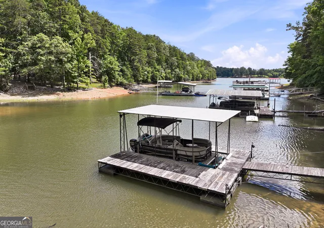 Photo 2 of Single family home for sale at 3721 Griffin Dr, Gainesville, GA 30506 | MLS# 10779751 | Listing updated on 2026-07-10