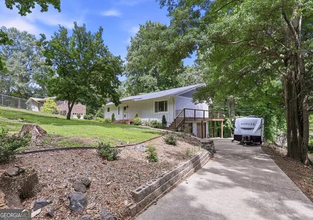 Photo 40 of Single family home for sale at 3721 Griffin Dr, Gainesville, GA 30506 | MLS# 10779751 | Listing updated on 2026-07-10