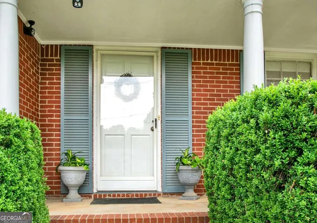 4th image of 5597 Bob White Cir Nw, Lilburn, GA 30047 | MLS# 10816836
