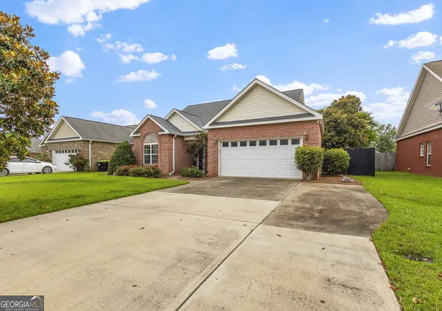 Homes for sale in Warner Robins, GA | 104 Witherspoon Ct, Warner Robins, GA 31088 | MLS# 10797409