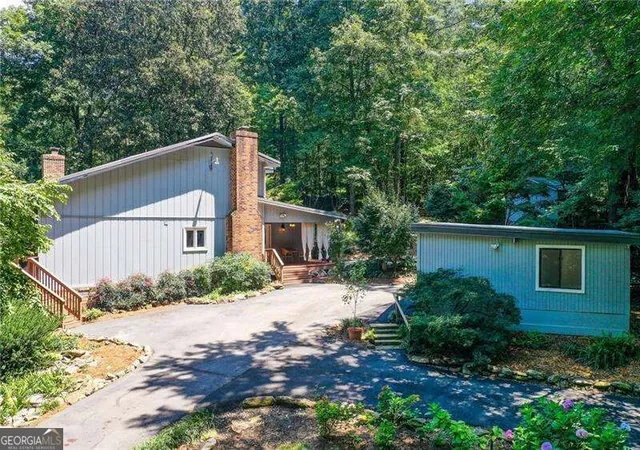 Photo 3 of Single family home for sale at 655 Mays Rd, Stockbridge, GA 30281 | MLS# 10829447 | Listing updated on 2026-10-08