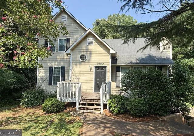 Photo 2 of Single family home for sale at 4680 Woodglen Ct, Douglasville, GA 30135 | MLS# 10812616 | Listing updated on 2026-09-14
