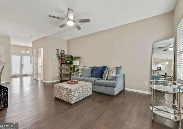 Listing Photo 3 - Condo for sale in building located at 3616 Ginnis Rd SW, Atlanta, GA 30331 - Unit #1