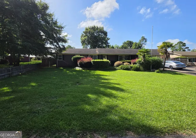 1st image of 121 Pine Lane Dr Nw, Milledgeville, GA 31061 | MLS# 10822461
