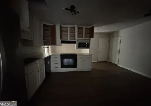 Photo 3 of Sale Pending at 102 Modred Ct, Warner Robins, GA 31093 | MLS# 10810067 | Listing updated on 2026-07-28