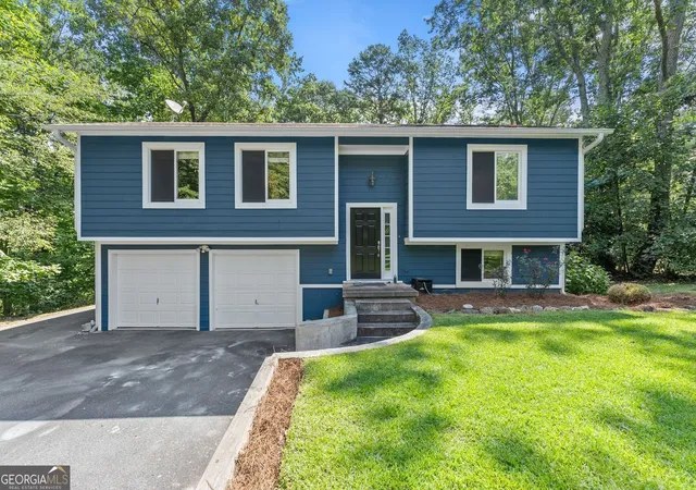 Photo 1 of Single family home for sale at 1725 Gordon Rd, Cumming, GA 30040 | MLS# 10836689 | Listing updated on 2026-09-14