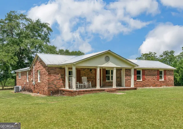 2nd image of 353 Jackson Dr, Thomaston, GA 30286 | MLS# 10821050