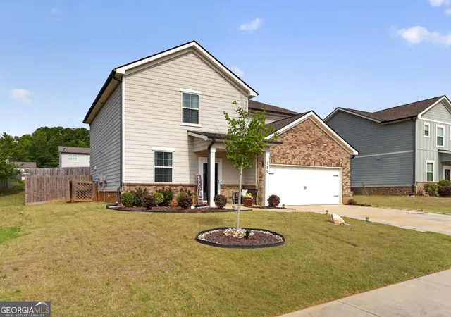 Photo 3 of Single family home for sale at 180 Amberjack Trl, Covington, GA 30016 | MLS# 10764887 | Listing updated on 2026-09-13