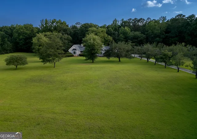 Photo 2 of Single family home for sale at 716 Snead Rd, Fayetteville, GA 30215 | MLS# 10785799 | Listing updated on 2026-08-17