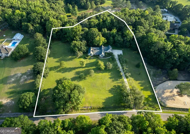Photo 4 of Single family home for sale at 716 Snead Rd, Fayetteville, GA 30215 | MLS# 10785799 | Listing updated on 2026-08-17