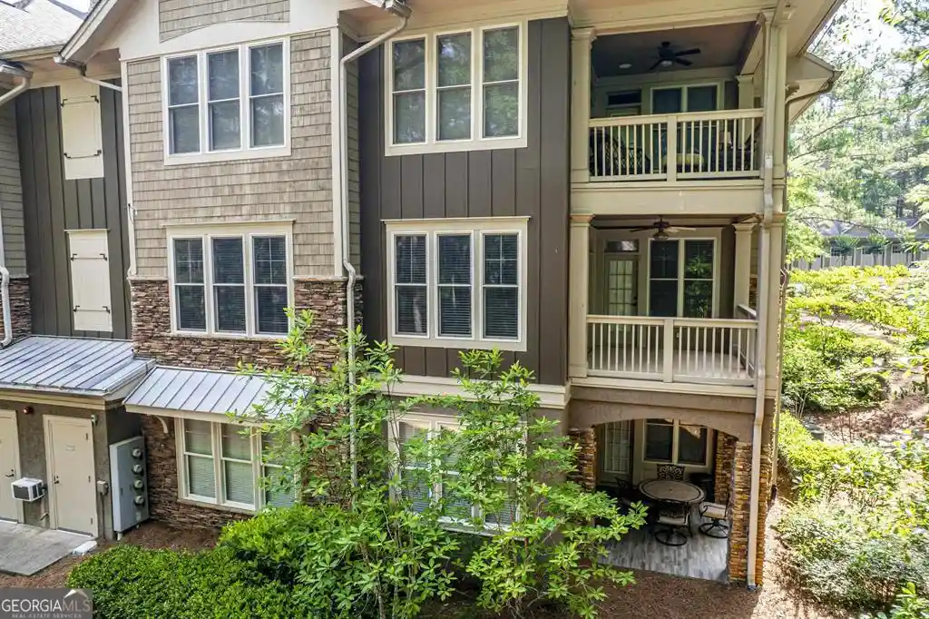 Listing Photo 2 - Condo for sale in 1020c Tailwater located at 1020c Tailwater, Greensboro, GA 30642 - Unit 1020c Tailwater