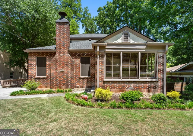 Photo 2 of Single family home for sale at 1937 Mercer Ave, Atlanta, GA 30337 | MLS# 10765045 | Listing updated on 2026-09-14