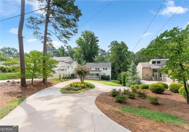 5th image of 3430 Lake Shore Dr, Cumming, GA 30041 | MLS# 10818362