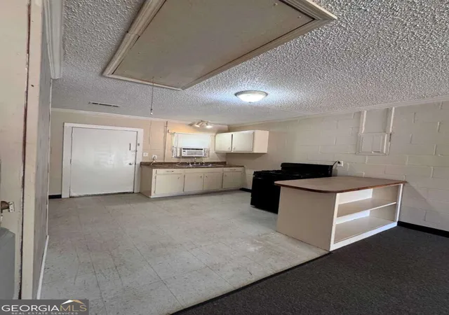 Photo 3 of Single family home for sale at 7 Richard Allen Dr, Newnan, GA 30263 | MLS# 10827836 | Listing updated on 2026-08-18