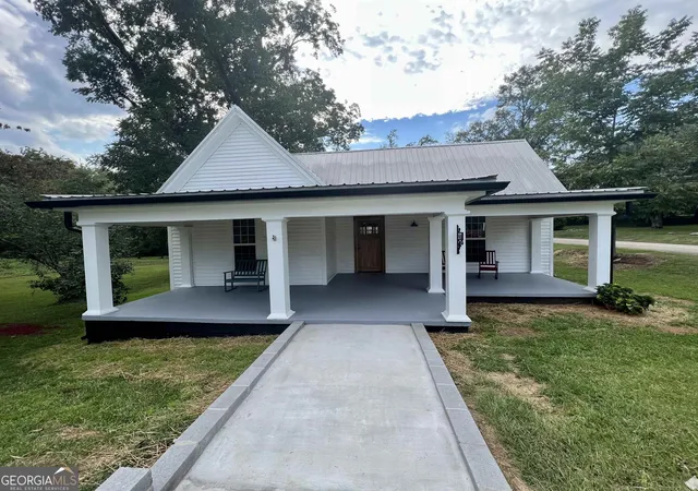 Homes for sale in Franklin, GA | 277 Newnan Street, Franklin, GA 30217 | MLS# 10768484