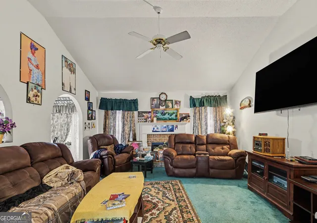 4th image of 5494 Sweetsprings Dr Southwest, Powder Springs, GA 30127 | MLS# 10825985