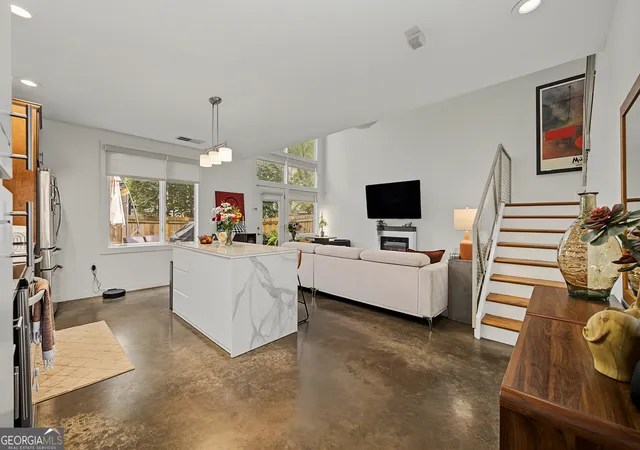 Photo 2 of Sale Pending at 1213 Van Allen Mews Nw, Atlanta, GA 30318 | MLS# 10766617 | Listing updated on 2026-08-29