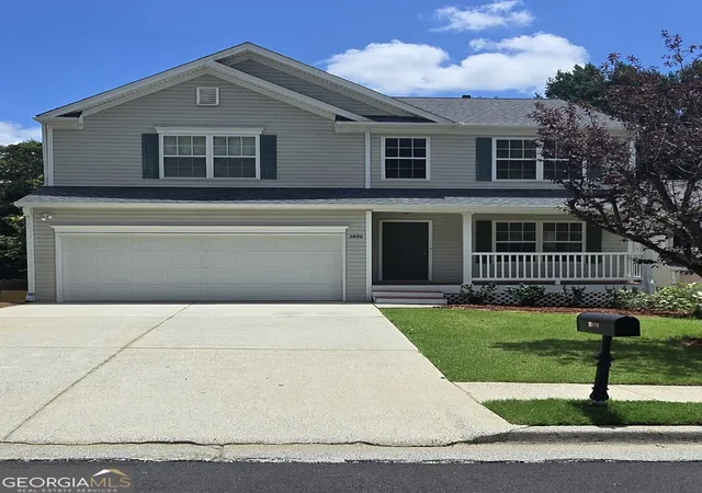 2nd image of 3870 Charlton Ives Dr Nw, Lilburn, GA 30047 | MLS# 10817006