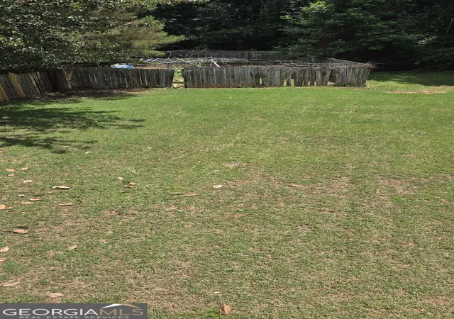 6th image of 3870 Charlton Ives Dr Nw, Lilburn, GA 30047 | MLS# 10817006
