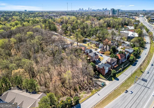 4th image of 1734 Summit Glen, Atlanta, GA 30329 | MLS# 10623295
