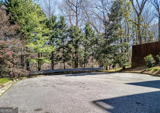 5th image of 1734 Summit Glen, Atlanta, GA 30329 | MLS# 10623295