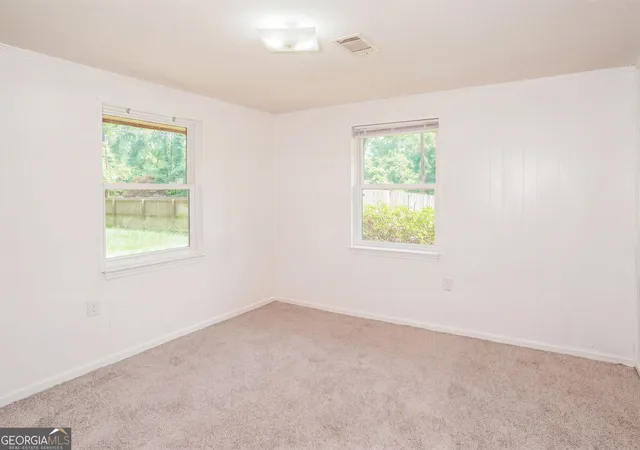 Photo 3 of Single family home for sale at 733 Sutton St, Jesup, GA 31545 | MLS# 10791968 | Listing updated on 2026-10-11