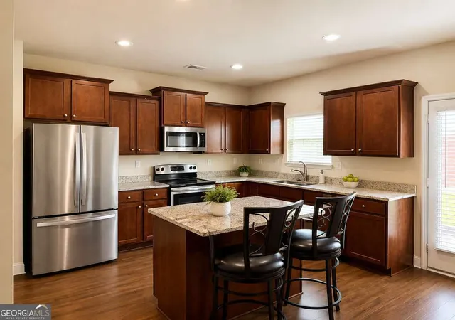 4th image of 8631 Spivey Village Trl, Jonesboro, GA 30236 | MLS# 10811798