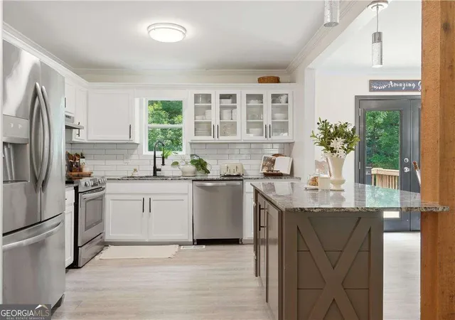 image of 205 Shallowford Rd Nw, Kennesaw, GA 30144 | MLS# 10807559