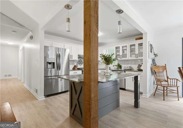 image of 205 Shallowford Rd Nw, Kennesaw, GA 30144 | MLS# 10807559