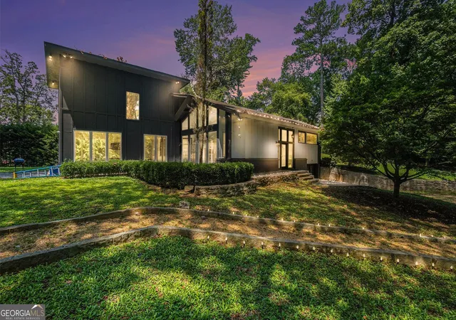 Photo 1 of Sale Pending at 1087 Lee Cir Ne, Atlanta, GA 30324 | MLS# 10583683 | Listing updated on 2026-07-08