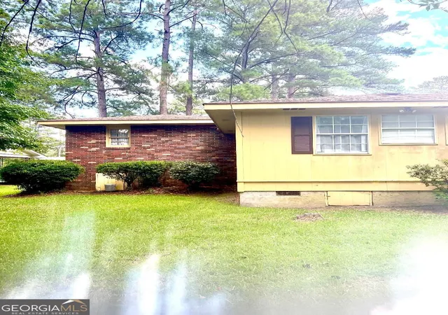 Photo 3 of Single family home for sale at 1770 Holly Hl Rd, Milledgeville, GA 31061 | MLS# 10803666 | Listing updated on 2026-09-08
