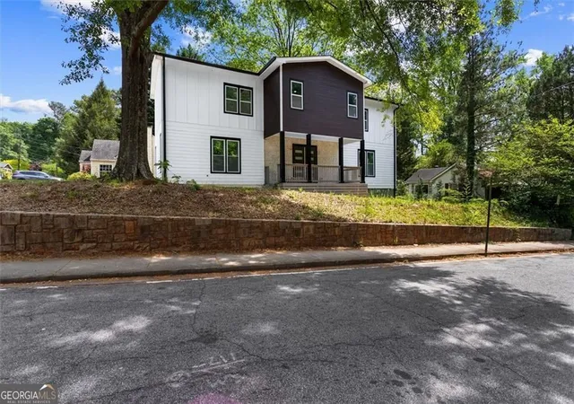 2nd image of 1081 Napier St Se, Atlanta, GA 30316 | MLS# 10807236