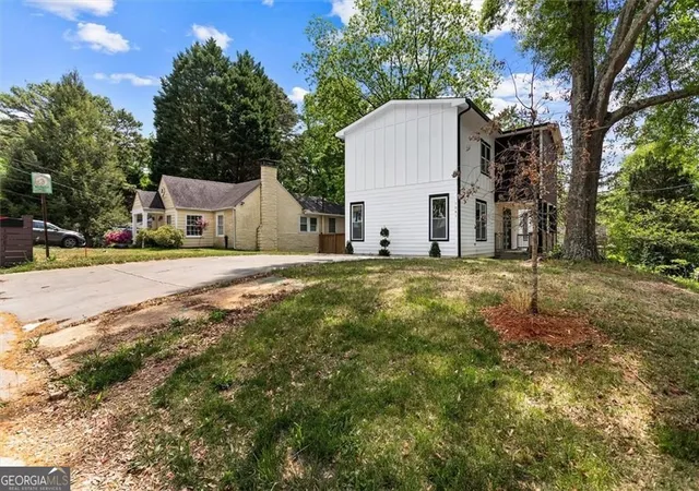 3rd image of 1081 Napier St Se, Atlanta, GA 30316 | MLS# 10807236