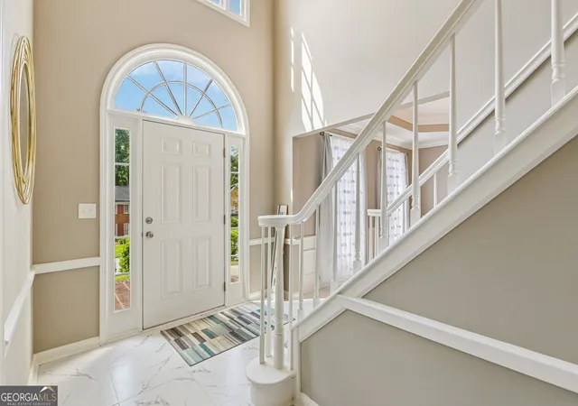 Photo 3 of Single family home for sale at 6844 Wynbrooke Cvs, Stone Mountain, GA 30087 | MLS# 10834389 | Listing updated on 2026-09-10