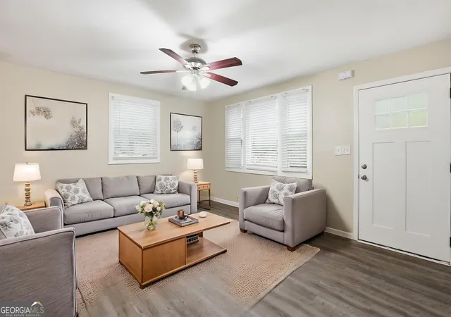 Photo 2 of Single family home for sale at 815 Bonneville Ter Nw, Atlanta, GA 30331 | MLS# 10836480 | Listing updated on 2026-09-14