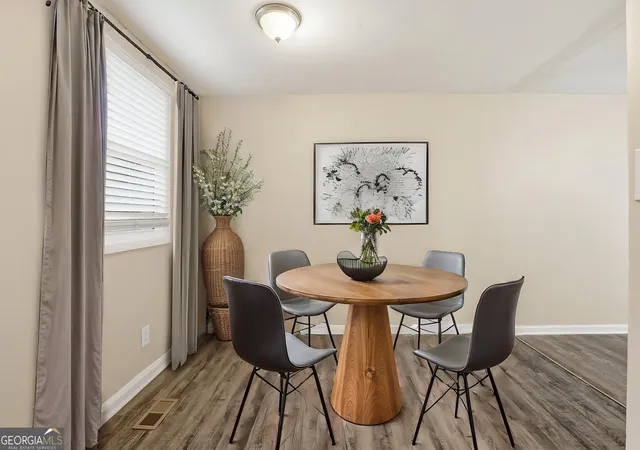 Photo 2 of Single family home for sale at 815 Bonneville Ter NW, Atlanta, GA 30331 | MLS# 10836480 | Listing updated on 2026-09-14
