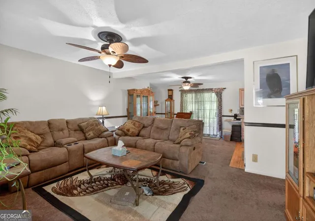 Photo 3 of Single family home for sale at 3092 Hicks Rd Sw, Marietta, GA 30060 | MLS# 10827823 | Listing updated on 2026-09-14