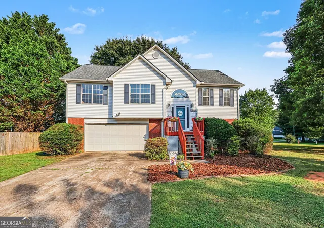 1st image of 409 Bear Cub Path, Social Circle, GA 30025 | MLS# 10815075