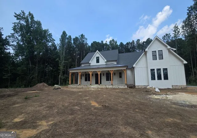 Photo 2 of Mansion for sale at 5948 Mccoy Rd, Acworth, GA 30101 | MLS# 10813149 | Listing updated on 2026-09-11