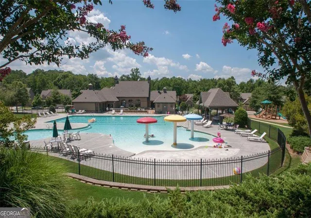 3rd image of 1300 Primrose Park Rd, Sugar Hill, GA 30518 | MLS# 10814259