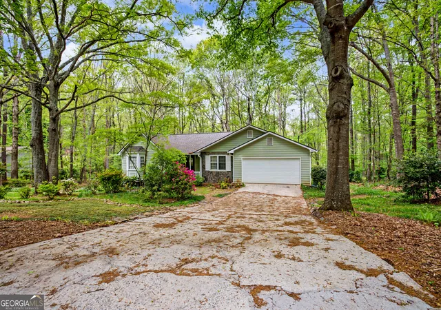 Photo 2 of Single family home for sale at 130 Watertown Wy, Fayetteville, GA 30215 | MLS# 10832311 | Listing updated on 2026-09-08