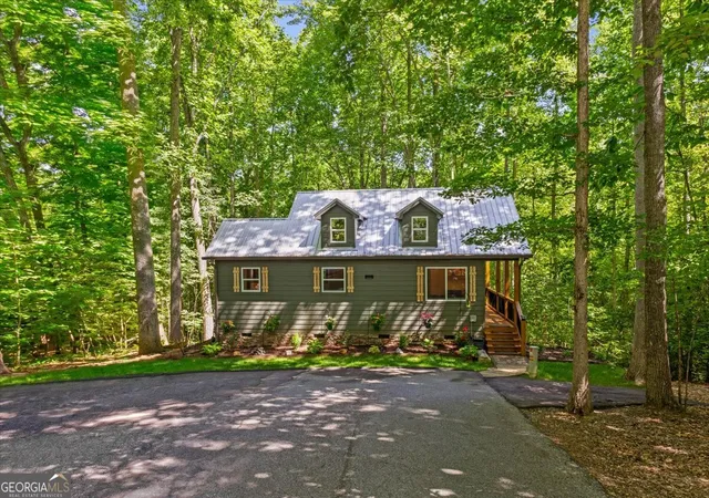 Homes for sale in Blairsville, GA | 27 Village Wy, Blairsville, GA 30512 | MLS# 10784187