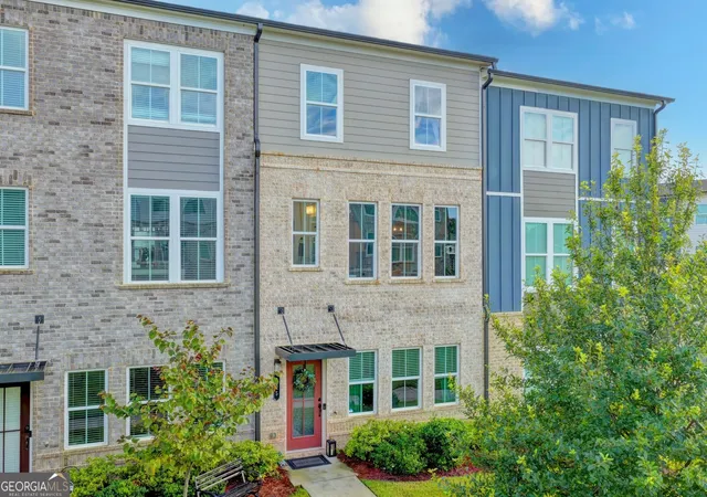 Photo 2 of Townhouse for sale at 505 Hardy Dr, Acworth, GA 30102 | MLS# 10824501 | Listing updated on 2026-09-09